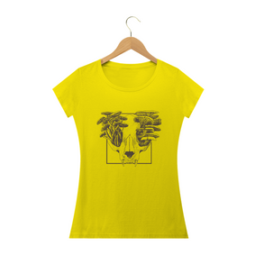 Camiseta Feminina Babylong Caveira & Cogumelos 