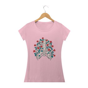 Camiseta Feminina Babylong Esqueleto & Rosas