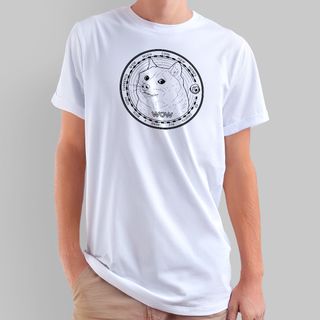 Camiseta branca Dogecoin