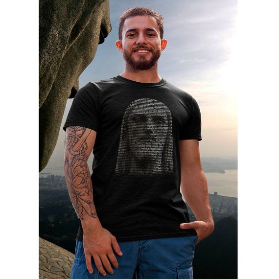 Camiseta Masculina Cristo Redentor rosto em 35 línguas