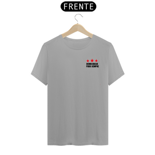 Nome do produtoT-shirt Tradicional Democracia