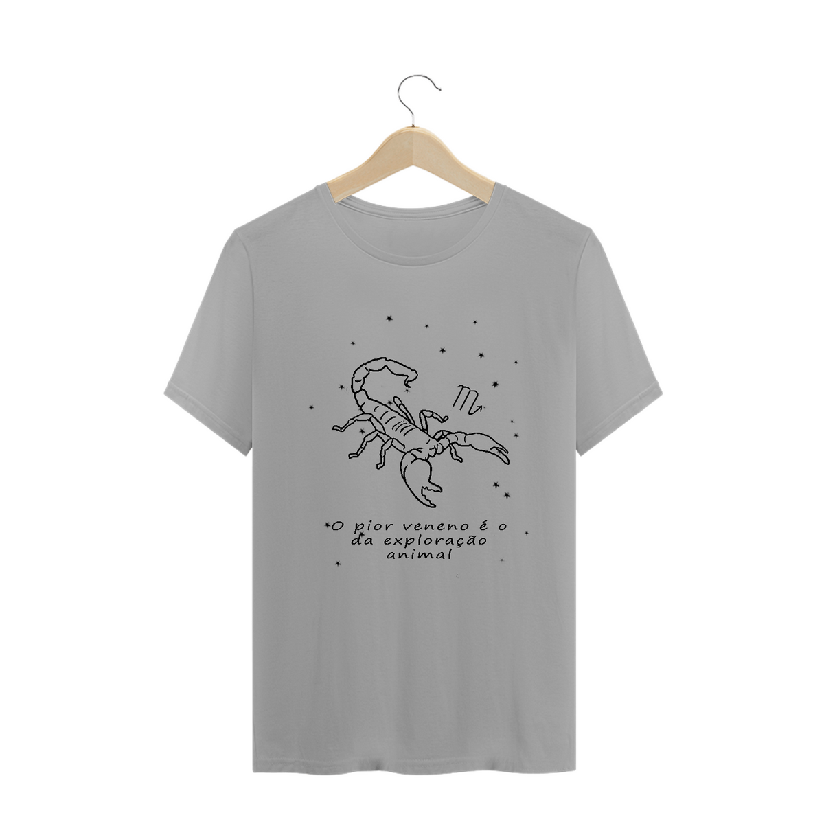 Nome do produto: Camiseta Unissex | Escorpião | O pior veneno é o da exploração animal | P&B