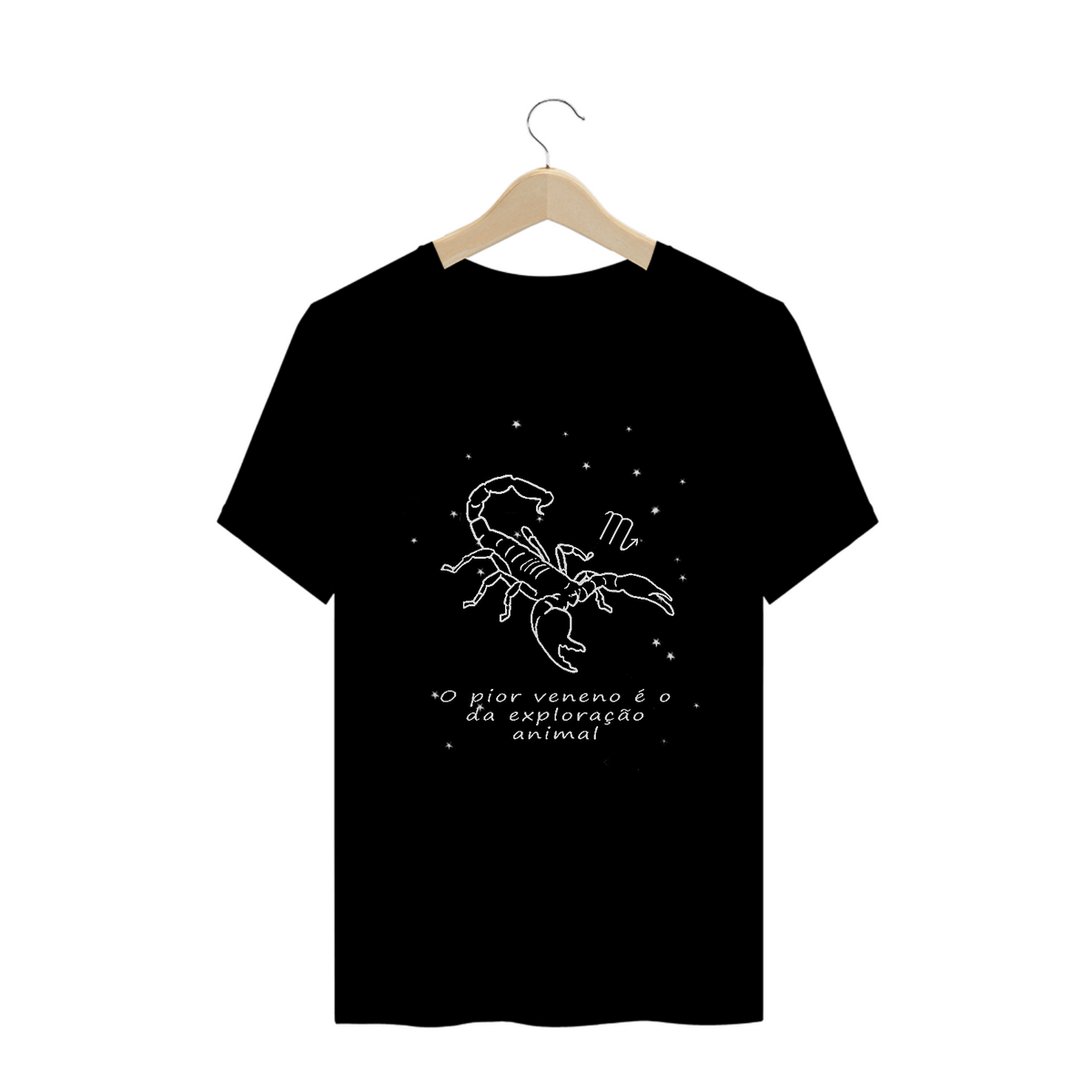 Nome do produto: Camiseta Unissex | Escorpião | O pior veneno é o da exploração animal | P&B 