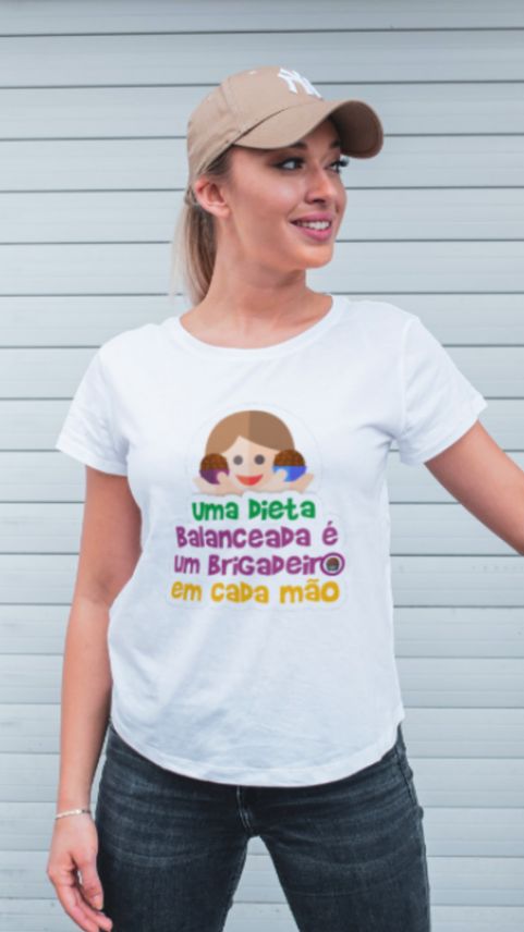 Camiseta Feminina Baby look - Uma dieta balanceada