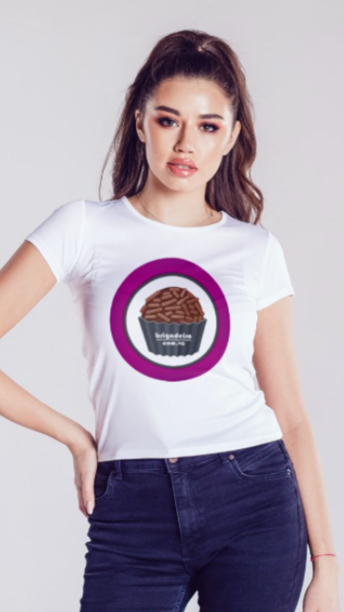Nome do produto: Camiseta Feminina Baby look - Brigadeiro com VC