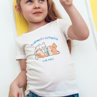 Nome do produtoCamiseta Infantil Feminina Facilmente Distraída por Pets