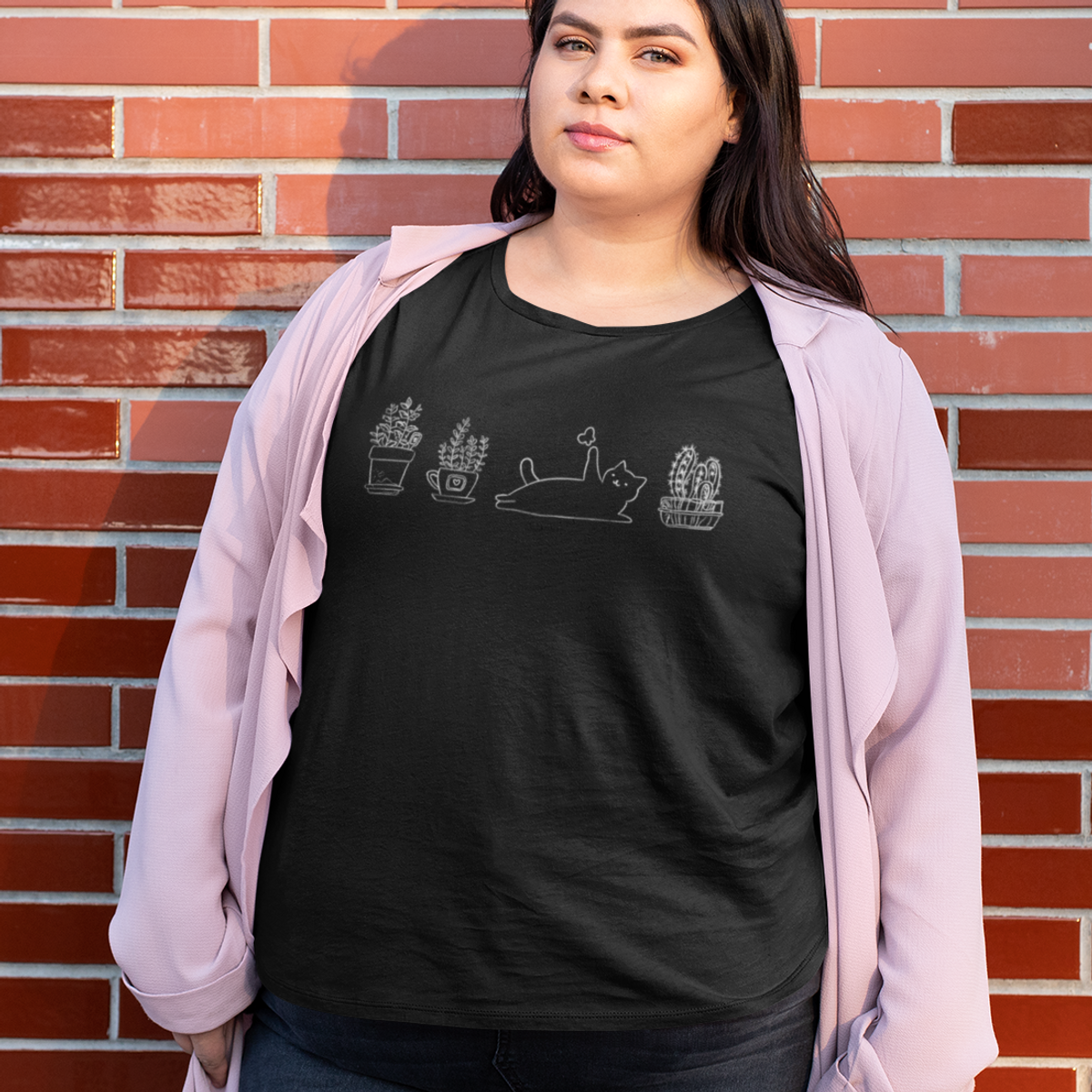 Nome do produto: Camiseta Plus Size Gatos e Plantas Preta