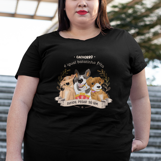 Camiseta Plus Size Cachorro é Igual Fritas Preta
