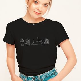 Camiseta Feminina Gatos e Plantas Preta