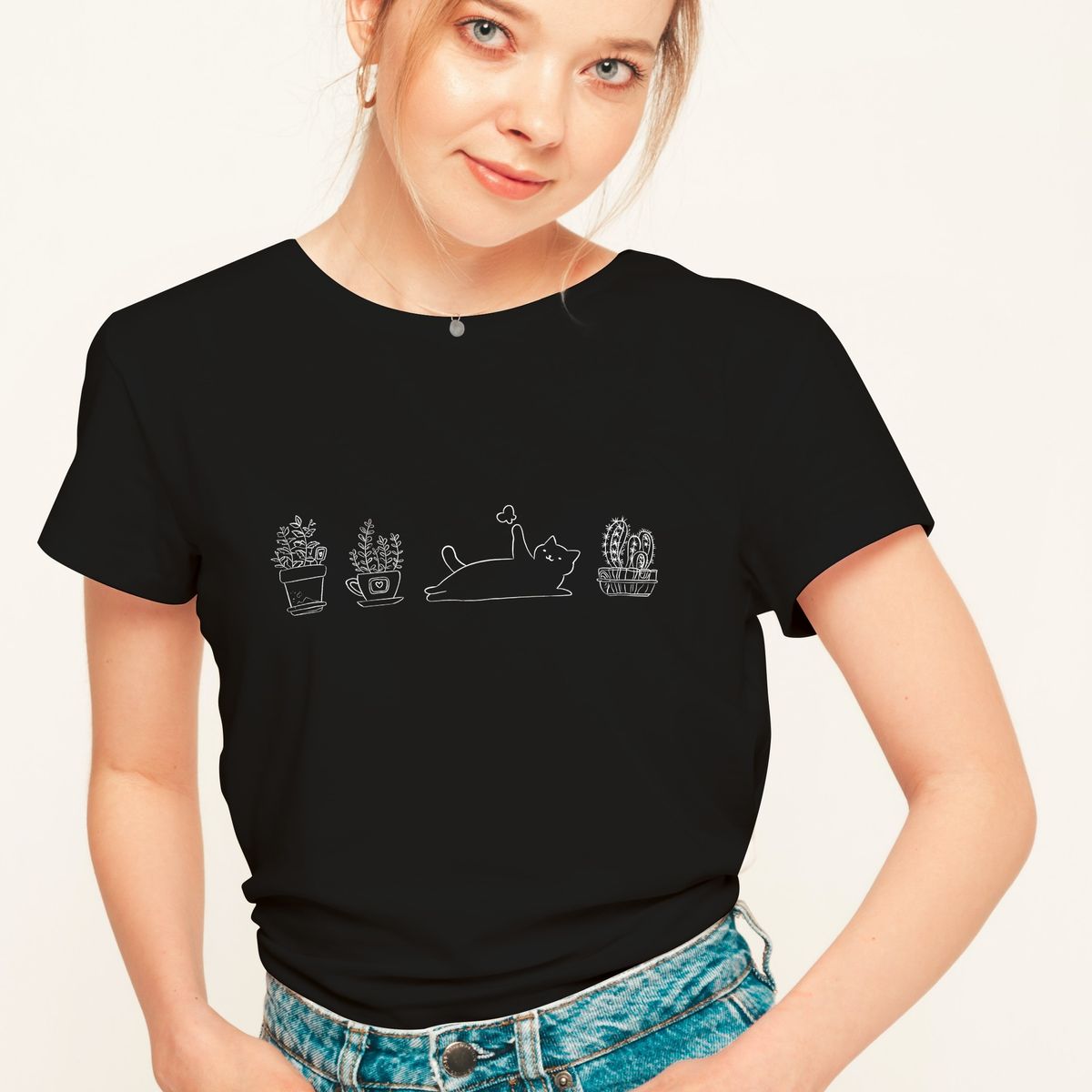 Nome do produto: Camiseta Feminina Gatos e Plantas Preta