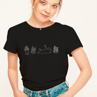 Nome do produtoCamiseta Feminina Gatos e Plantas Preta