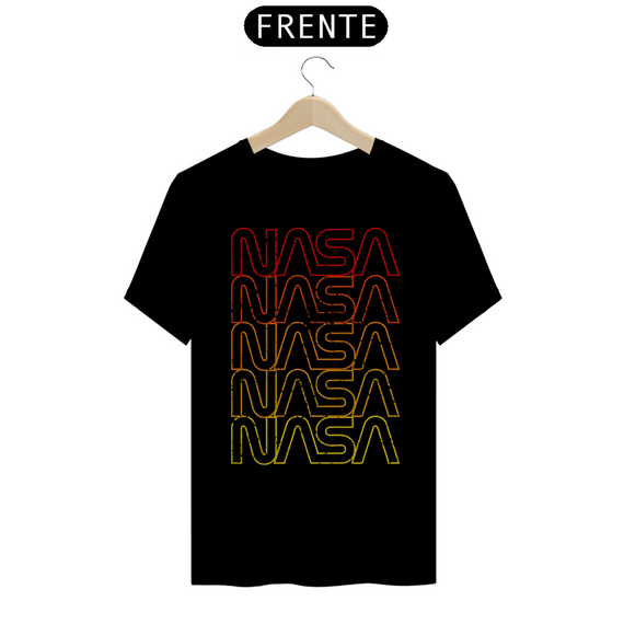 Camiseta Nasa Logo Arco íris Grunge