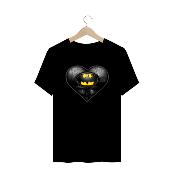 Camiseta Plus Size Coração de Herói Batman
