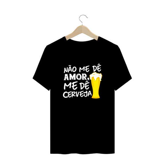 Camiseta Plus Size Carnaval Me Dê Cerveja M01