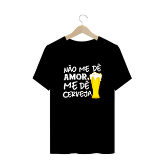 Camiseta Plus Size Carnaval Me Dê Cerveja M01