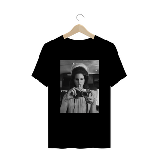 Camiseta Lana Del Rey - Naomi Shon #plusize