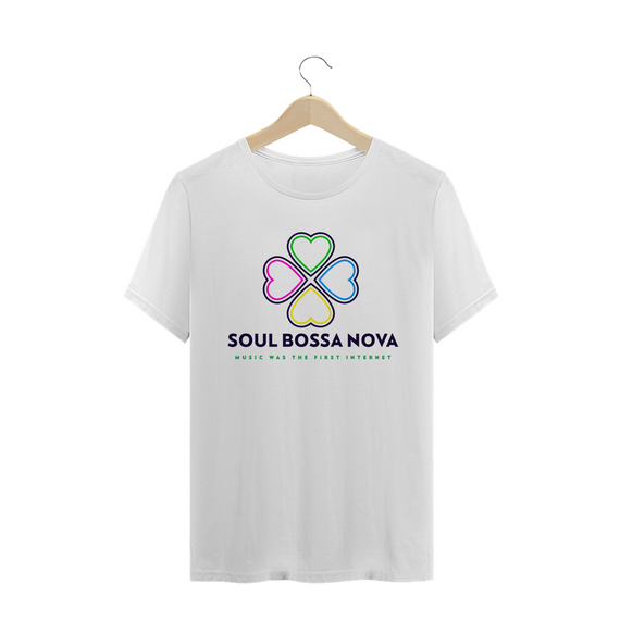 Camiseta Trevo Boa Nova - Malha Prime.