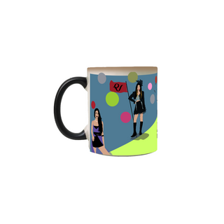 Nome do produtoCaneca Mágica Red Velvet Queendom