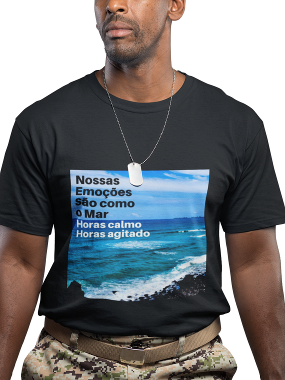 Camiseta Masculina Básica Mar Calmo e Agitado