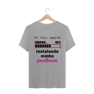 Nome do produtoT-shirt Masculina Branca e Colorida (letra rosa) 