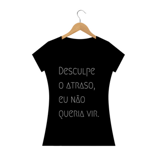Nome do produtoT-shirt Feminina Preta e colorida (letra branca) 
