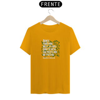 Nome do produtoCamiseta - Não confio em gente fardada