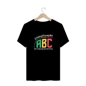 T-Shirt Plus Size Classificação de Equipamentos Preta