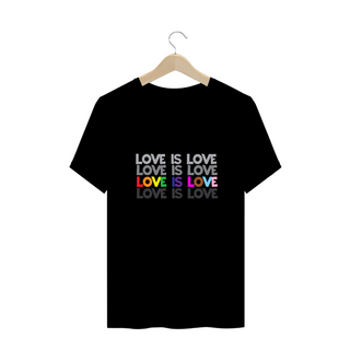 Camiseta Plus Size Love is Love