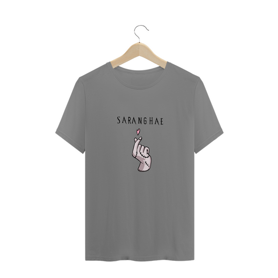 Camiseta Wandinha | Plus Size | Mãozinha | Saranghae