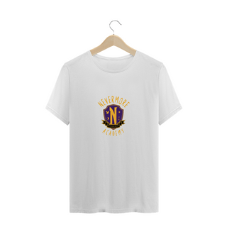 Camiseta Wandinha | Plus Size | Nevermore Academy Logo