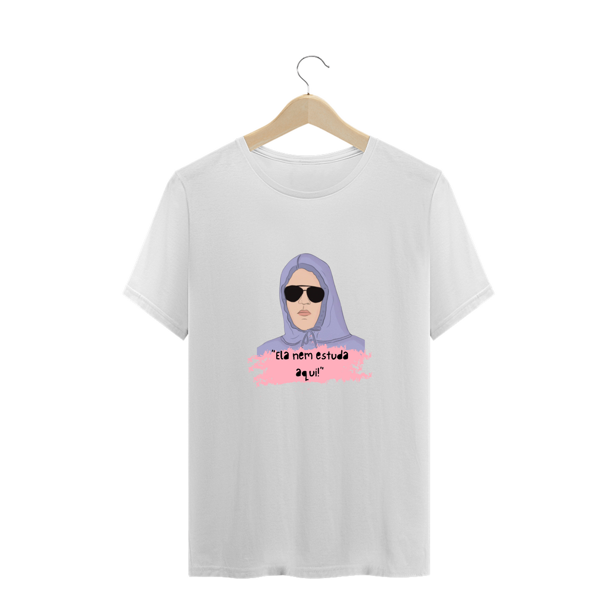 Nome do produto: Camiseta Meninas Malvadas | Plus Size | Damian | Ela nem estuda aqui