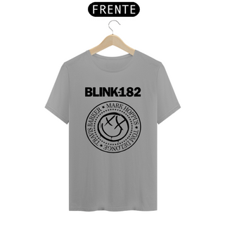 Nome do produtoCamiseta blink 182 Mark Hoppus, Travis Barker, Tom Delonge, inspirada  na banda Ramones Logo Preto