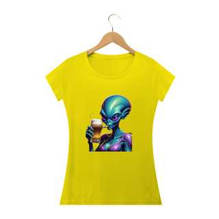 Nome do produtoCamiseta Alien Mulher  Bebendo Cerveja Space182