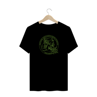 Nome do produtoCamiseta TEES logo frontal PLUS SIZE (verde oliva)