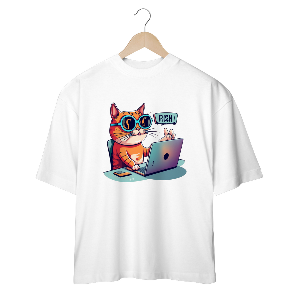 Nome do produto: CAMISETA OVERSIZED, CAT GEEK ON THE COMPUTER