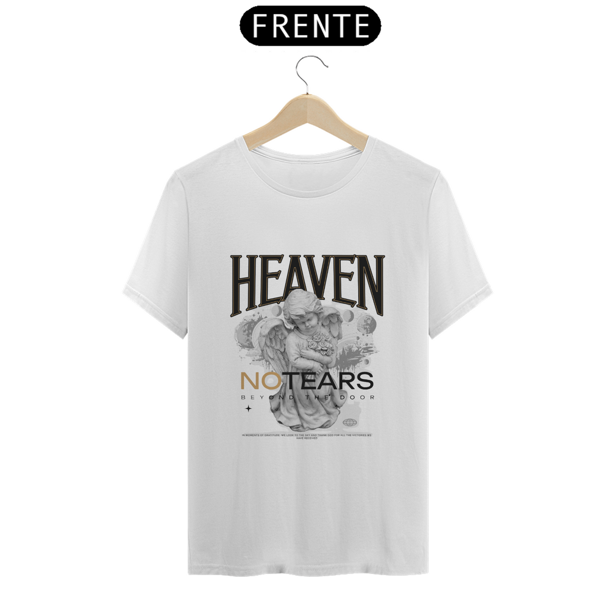 Nome do produto: Tshirt: Nos momentos de gratidão olhamos para o céu e agradecemos a Deus por todas as vitórias que recebemos