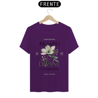 Nome do produtoTshirt Benção Divina camiseta clássica