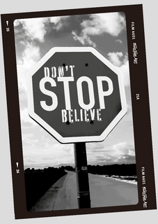 Nome do produtoDon't STOP believe poster