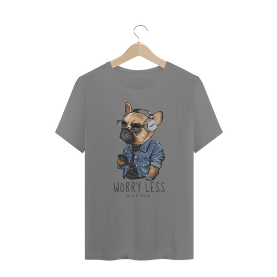 Camiseta Plus Size Cachorro Worry Less - Music More