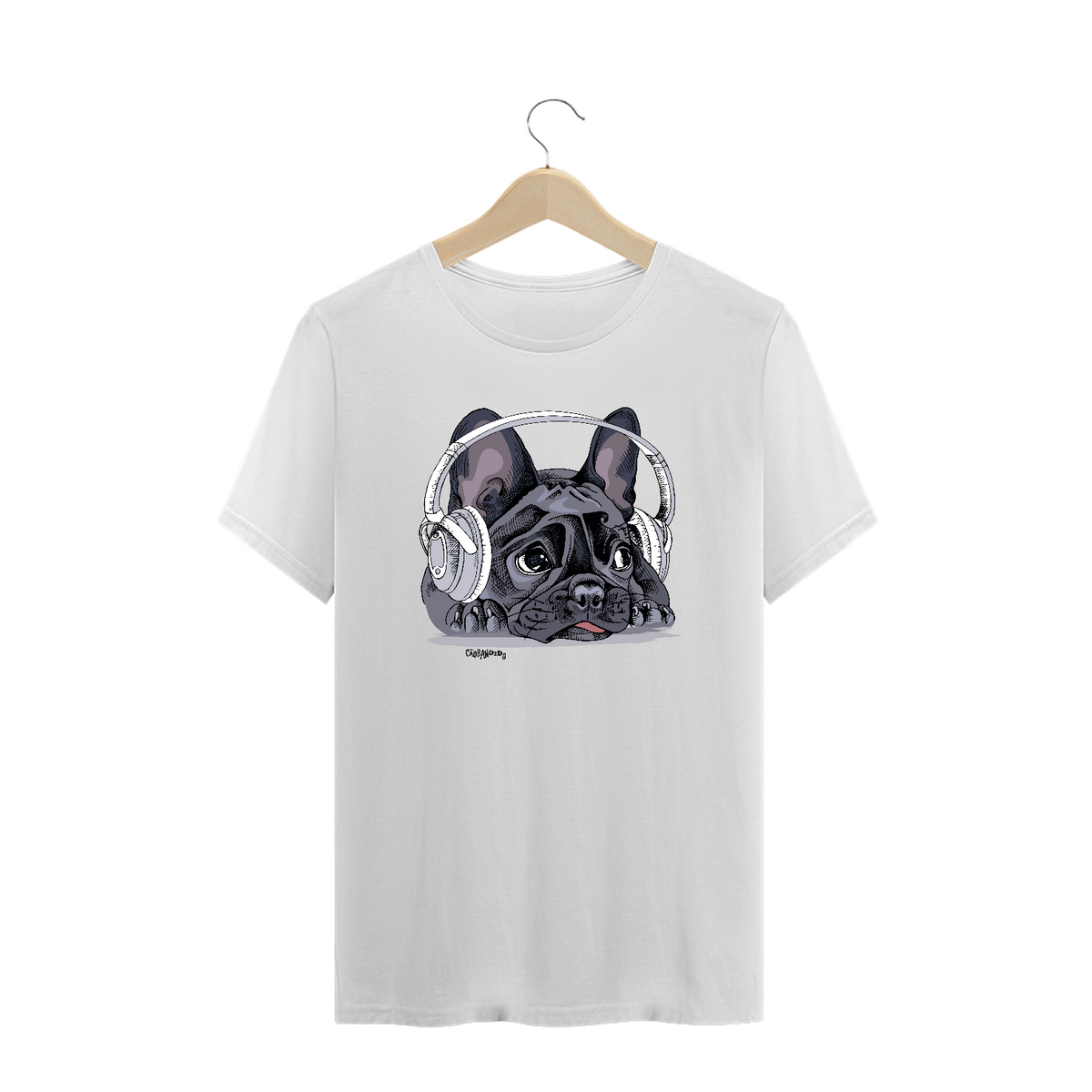 Nome do produto: Camiseta Plus Size Bulldog Francês Ouvindo Música