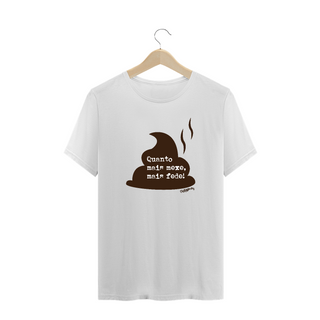 Camiseta Plus Size Coco de Cachorro - Quanto Mais Mexe, Mais Fede