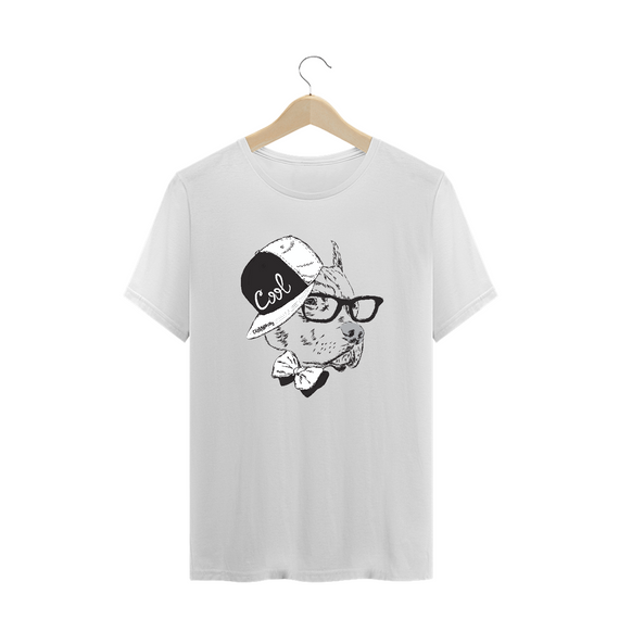 Camiseta Plus Size Pitbull de Boné e Óculos