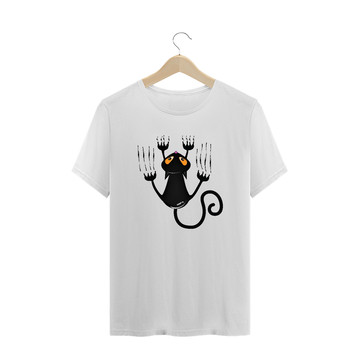 Nome do produto: Camiseta Plus Size Gato Preto Arranhando