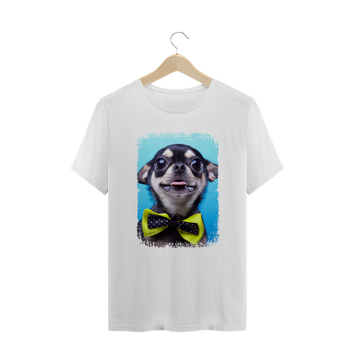 Nome do produto: Camiseta Plus Size Chihuahua Preto de Gravatinha