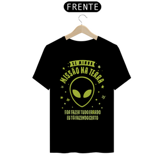 Nome do produtoALIEN MISSÃO NA TERRA - Camiseta Personalizada com Estampa Geek