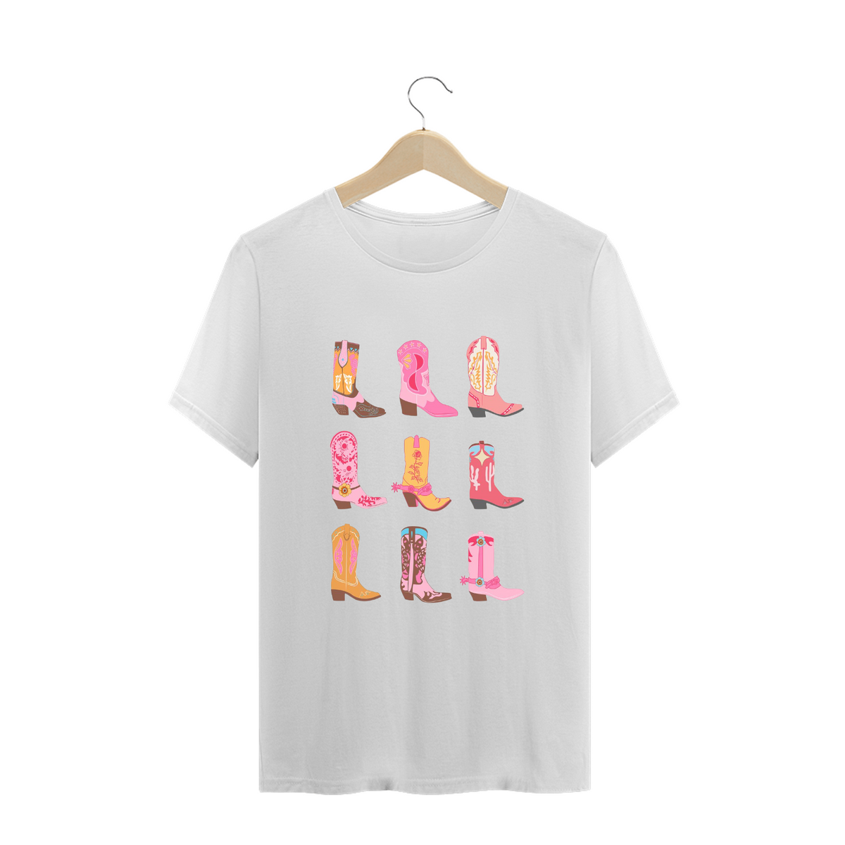 Nome do produto: T-Shirt Plus Size - Cowgirl Boot