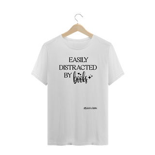 Nome do produtoCamiseta Plus Size Easily Distracted by Books