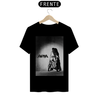 Nome do produtoCAMISETA ANITTA BLACK&WHITE GRIP