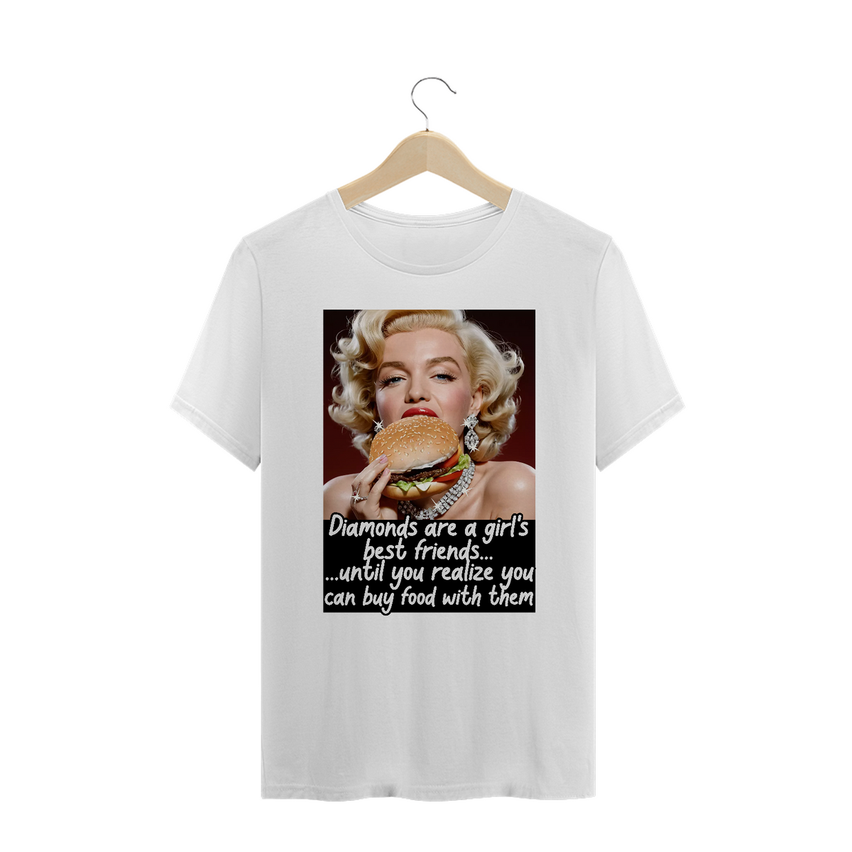 Nome do produto: Diamond Friends (Marilyn Monroe) - T-Shirt Plus Size