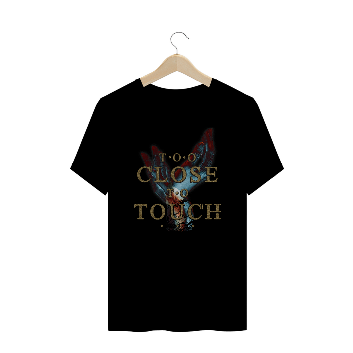 Nome do produto: Too Close To Touch - Plus Size